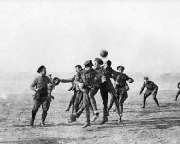 THE CHRISTMAS TRUCE